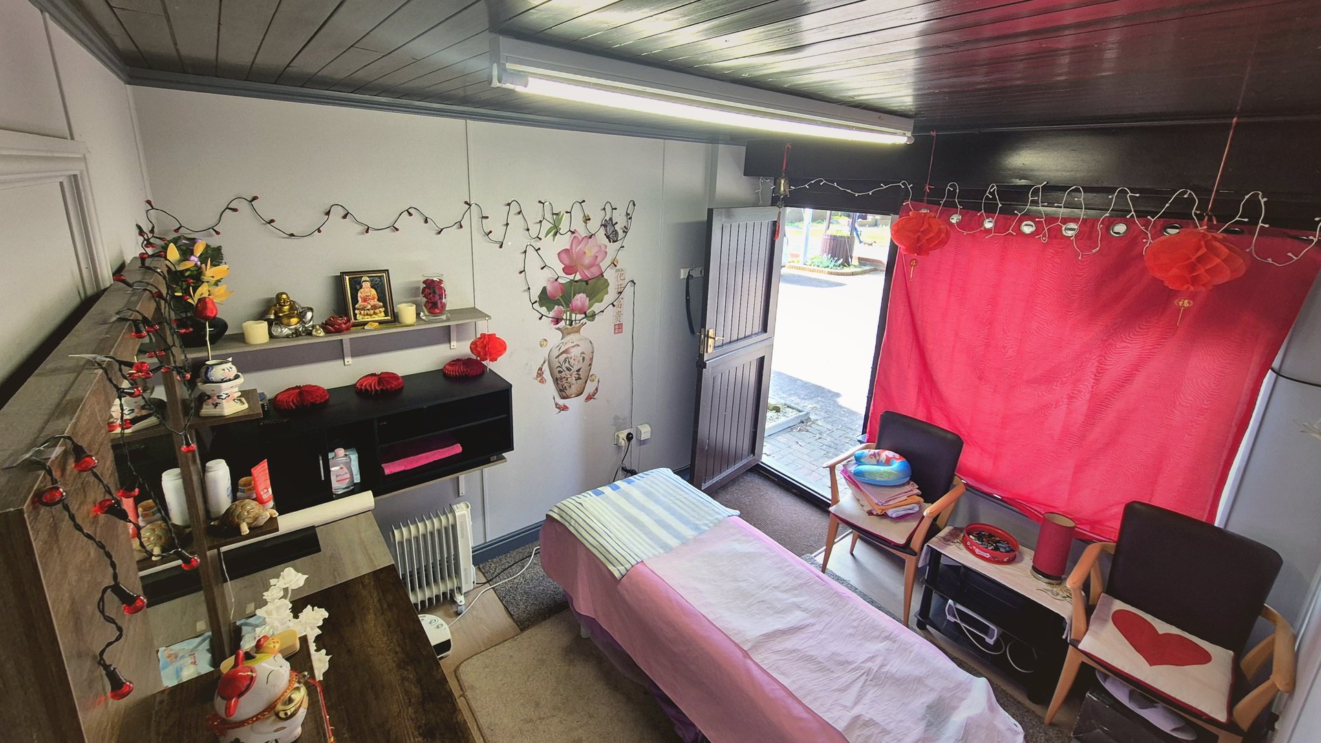 Relaxing massage treatment room in Downham Market